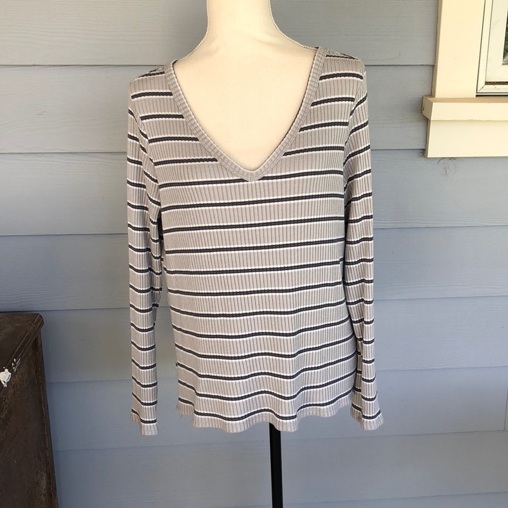 NWOT American Eagle lightweight long sleeve